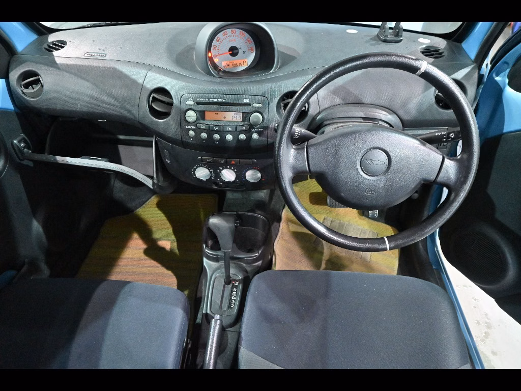 DAIHATSU ESSE