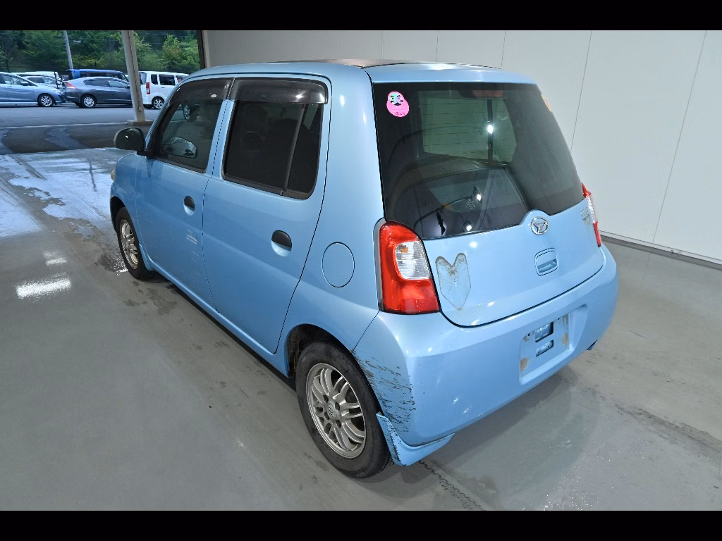 DAIHATSU ESSE