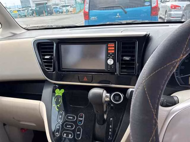 MITSUBISHI EK SPACE