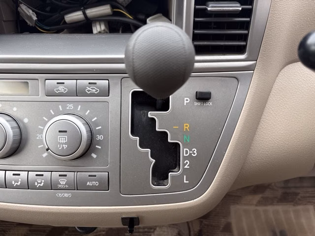TOYOTA RAUM