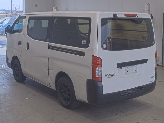 NISSAN NV350 CARAVAN