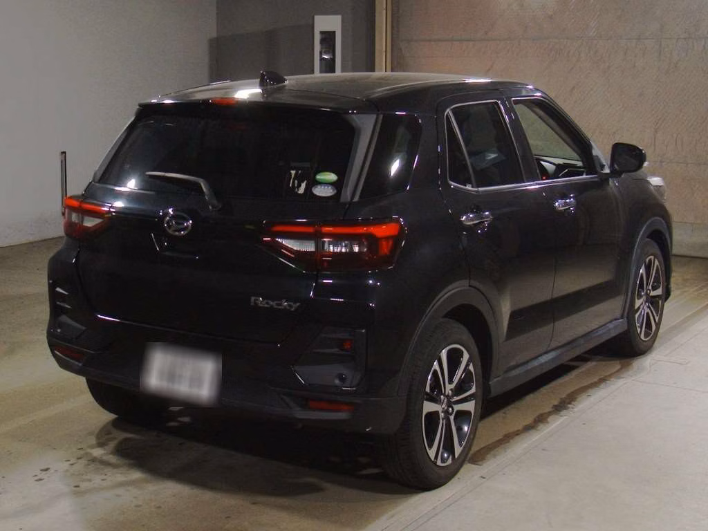 DAIHATSU ROCKY