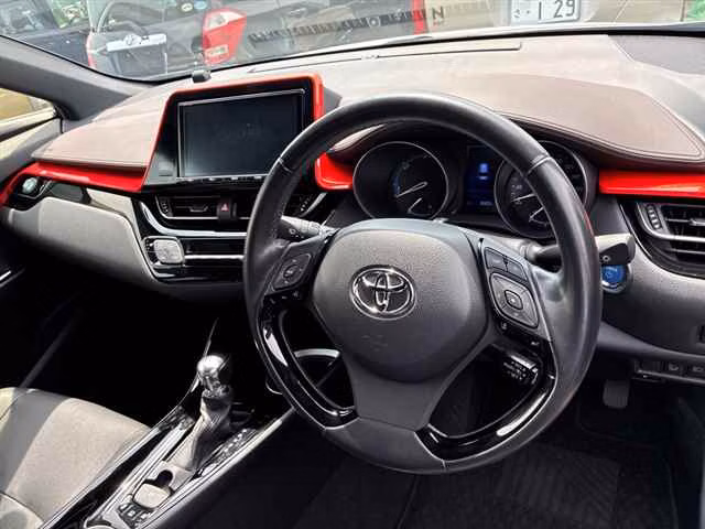TOYOTA C-HR