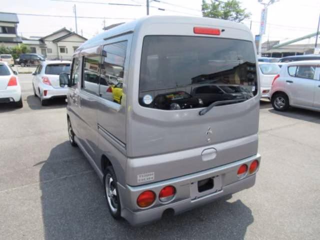 MITSUBISHI TOWN BOX
