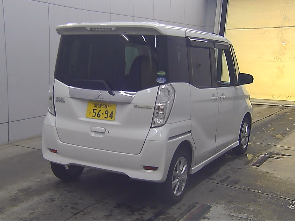 MITSUBISHI EK SPACE