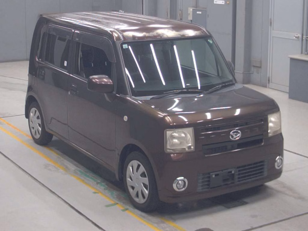 DAIHATSU MOVE CONTE