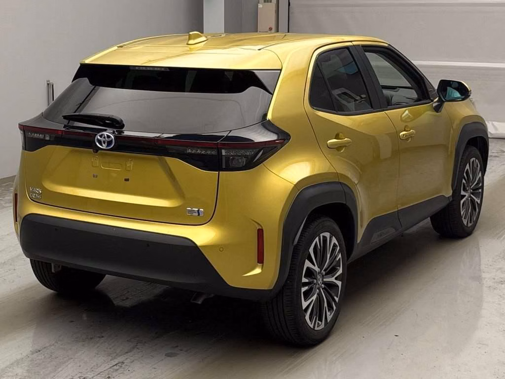 TOYOTA YARIS CROSS