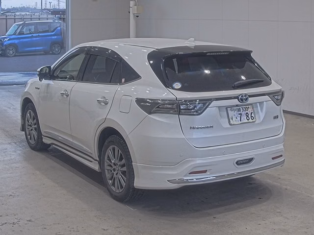 TOYOTA HARRIER