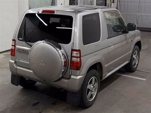 MITSUBISHI PAJERO MINI