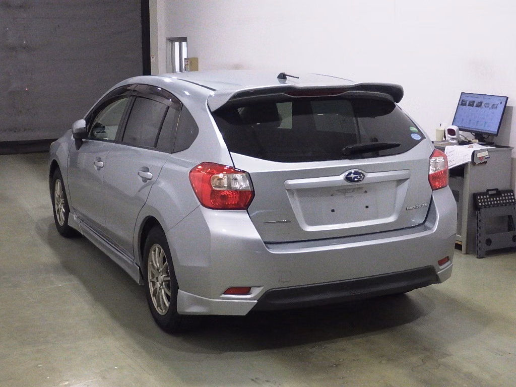 SUBARU IMPREZA