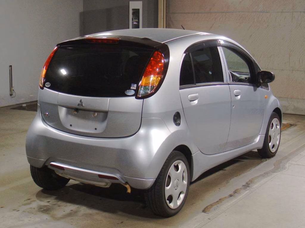 MITSUBISHI I