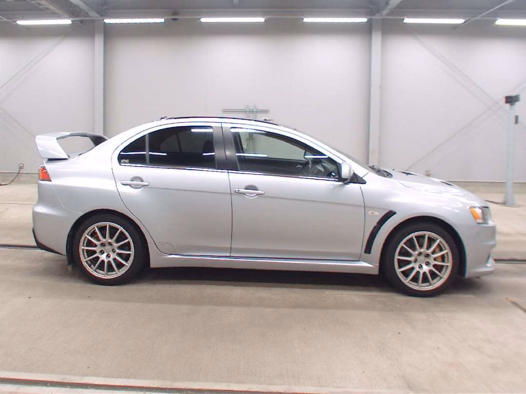 MITSUBISHI LANCER EVOLUTION