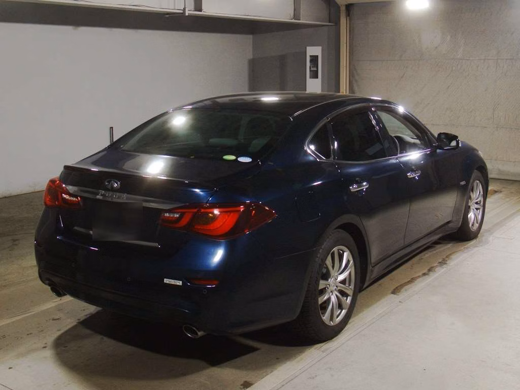 NISSAN FUGA