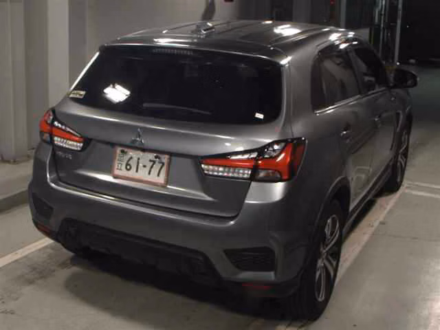 MITSUBISHI RVR