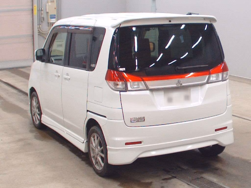 MITSUBISHI DELICA D:2