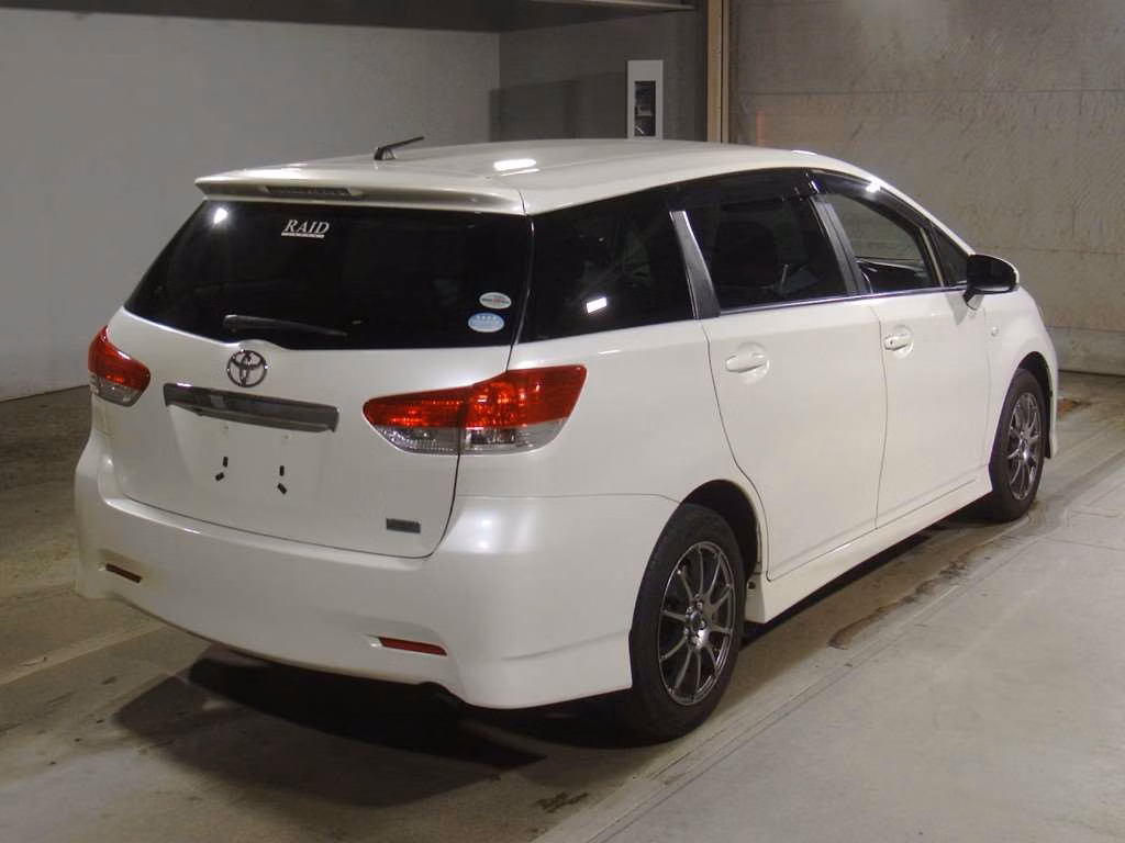 TOYOTA WISH