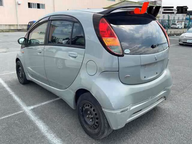 MITSUBISHI I
