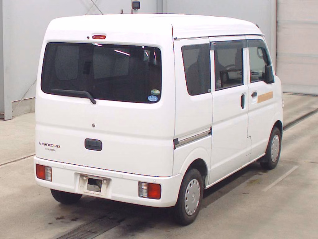 MITSUBISHI MINICAB