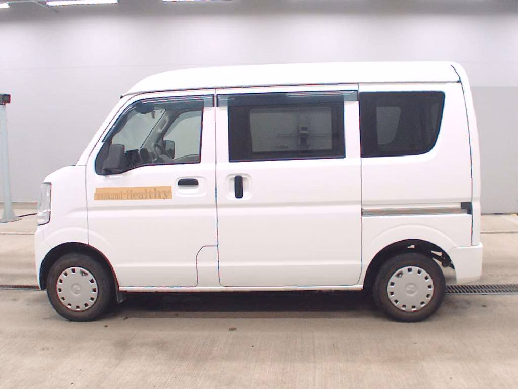 MITSUBISHI MINICAB