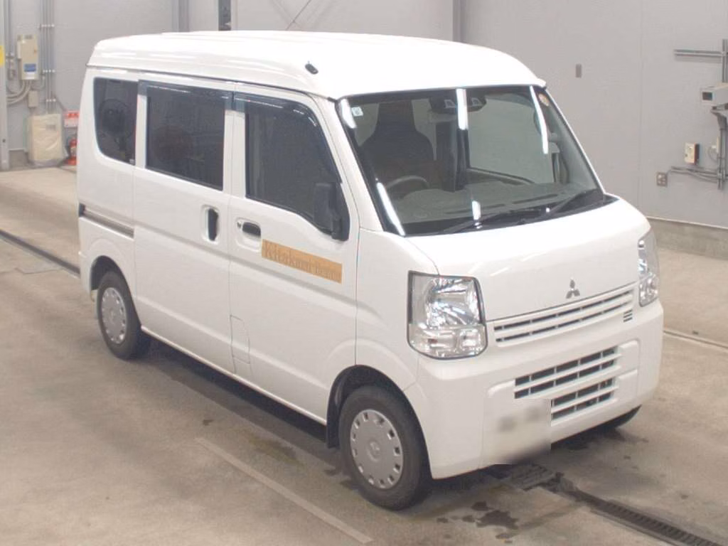 MITSUBISHI MINICAB