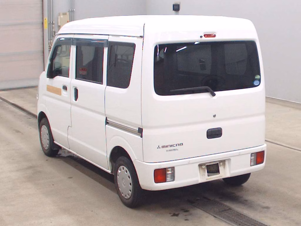 MITSUBISHI MINICAB