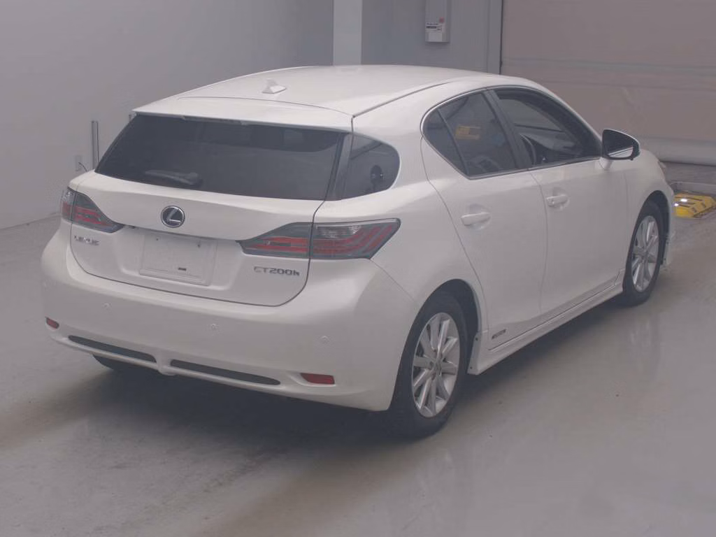 LEXUS CT200H