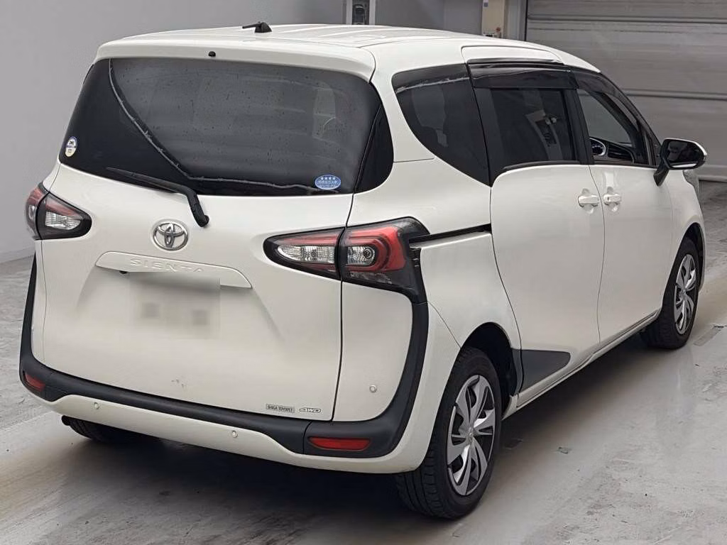 TOYOTA SIENTA