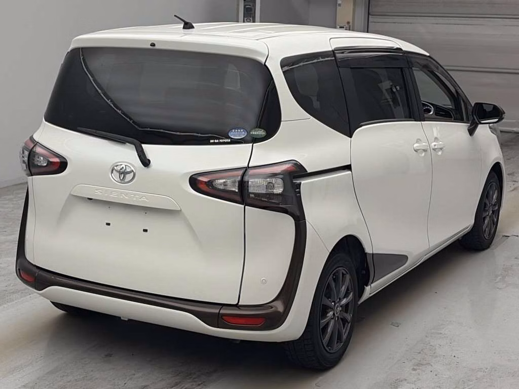 TOYOTA SIENTA