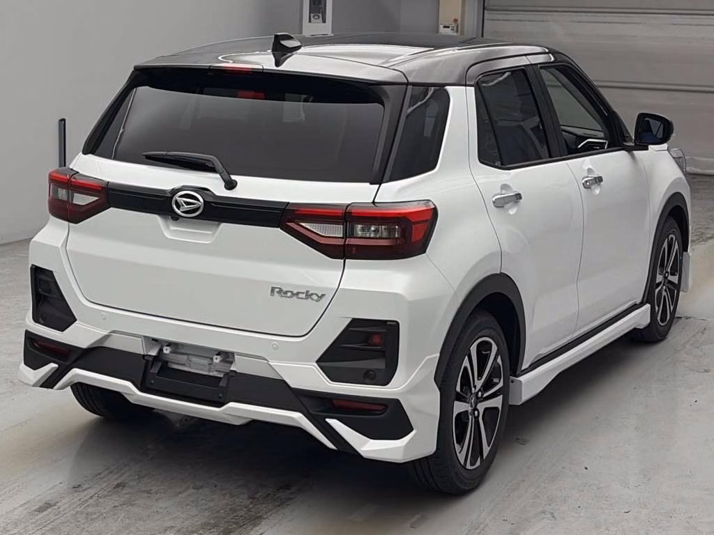 DAIHATSU ROCKY