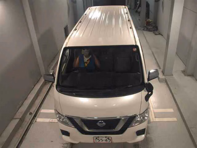 NISSAN NV350 CARAVAN