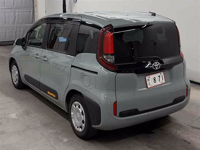 TOYOTA SIENTA