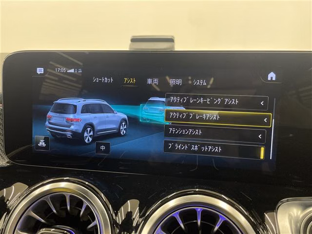 MERCEDES-BENZ GLB-CLASS