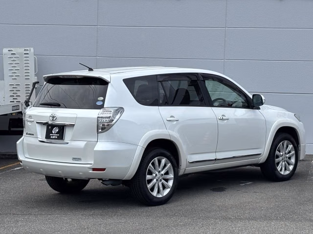 TOYOTA VANGUARD