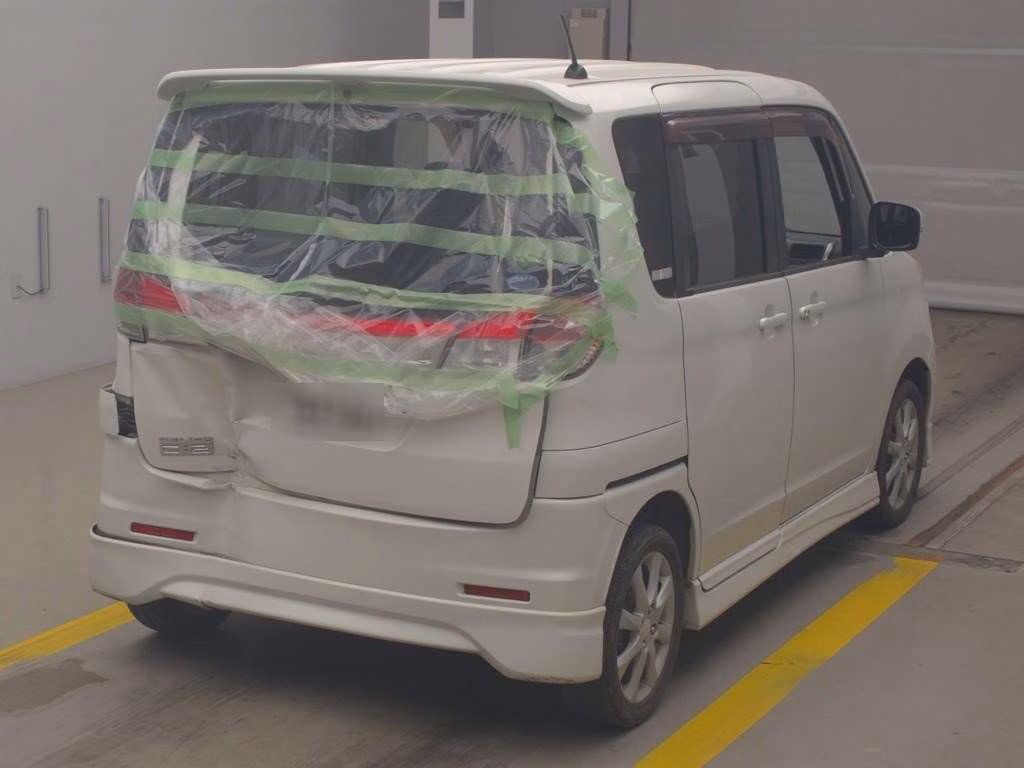 MITSUBISHI DELICA D:2