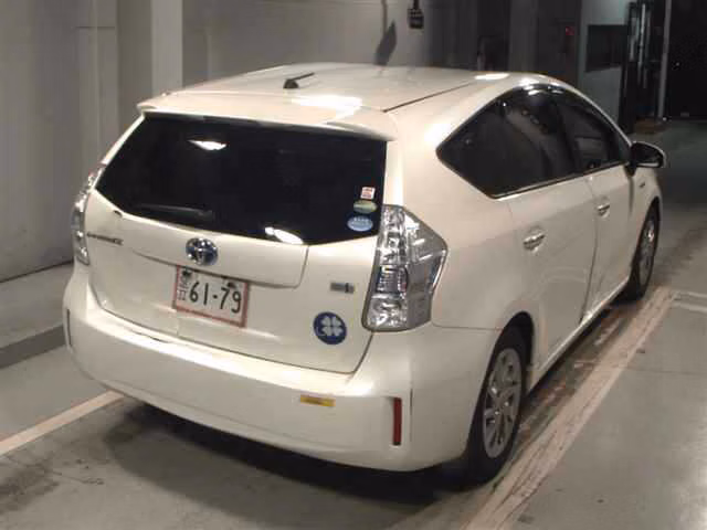 TOYOTA PRIUS ALPHA