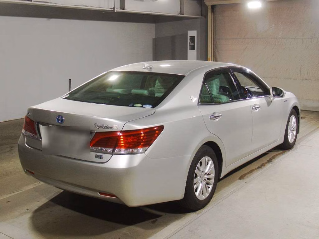 TOYOTA CROWN