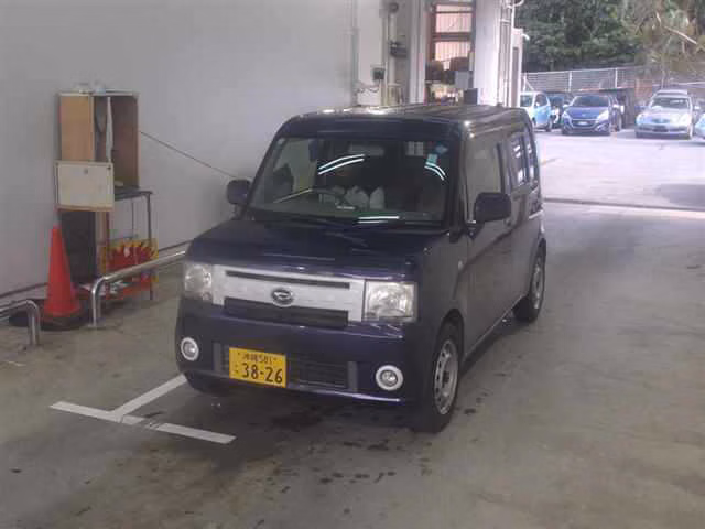 DAIHATSU MOVE CONTE