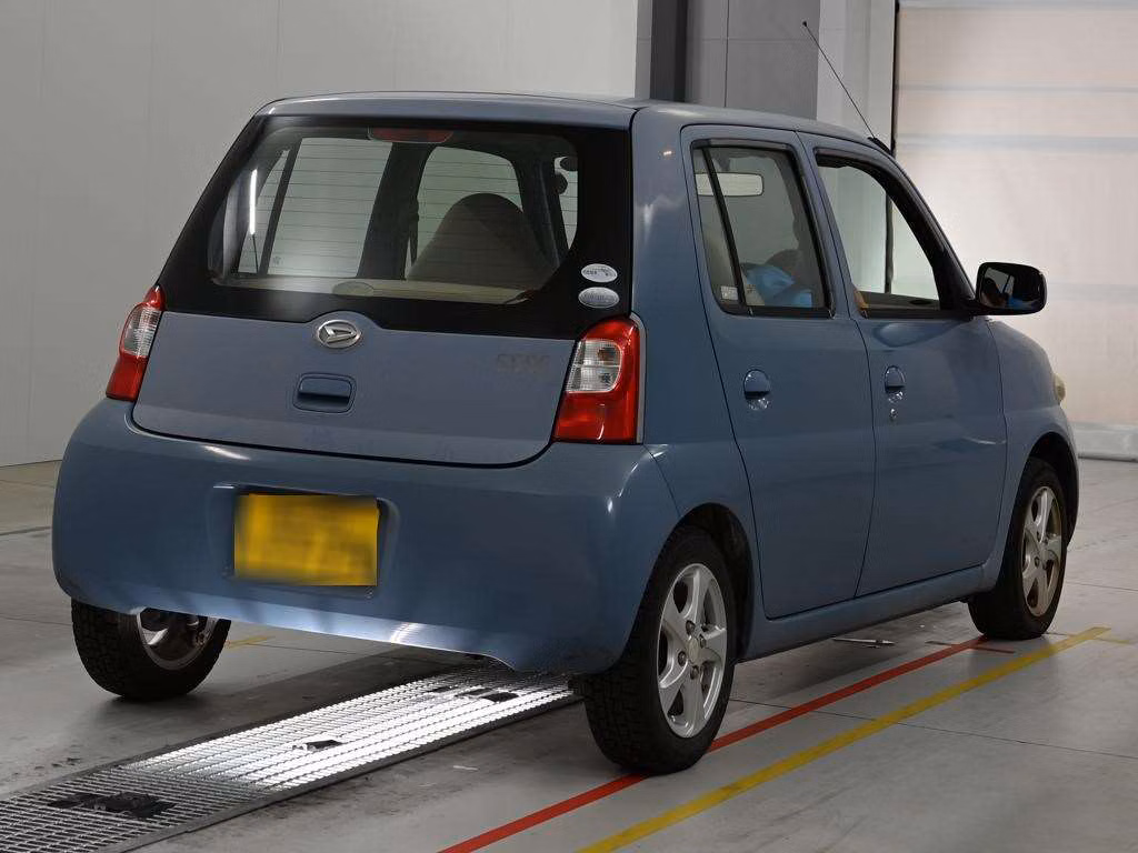 DAIHATSU ESSE