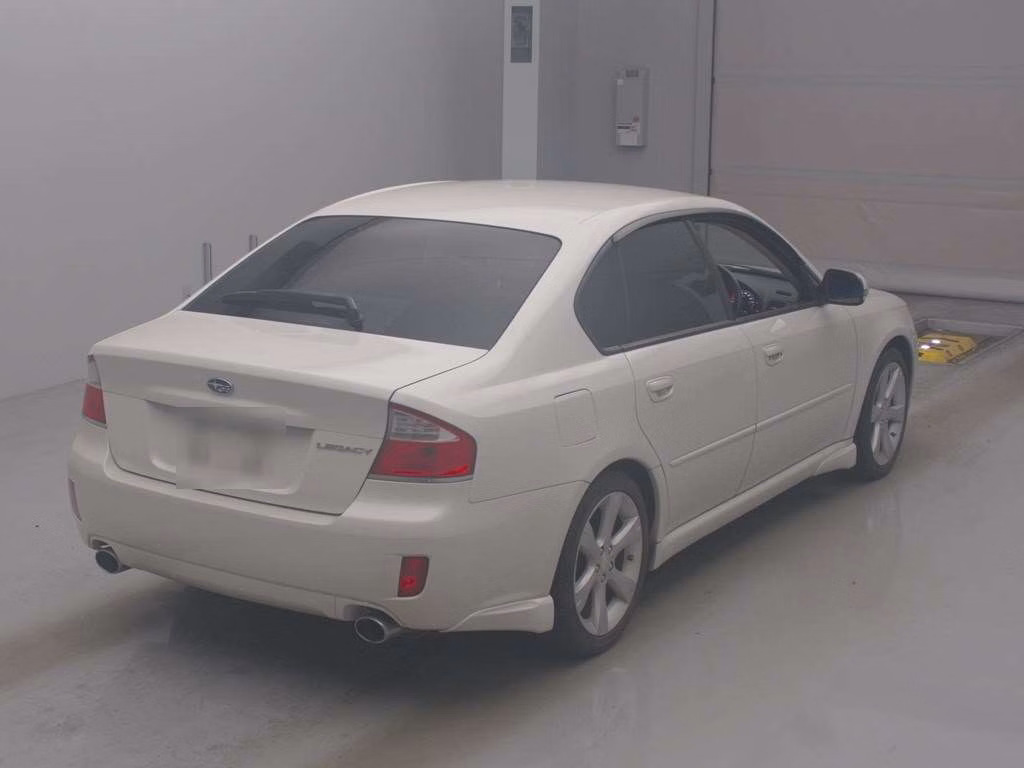SUBARU LEGACY B4