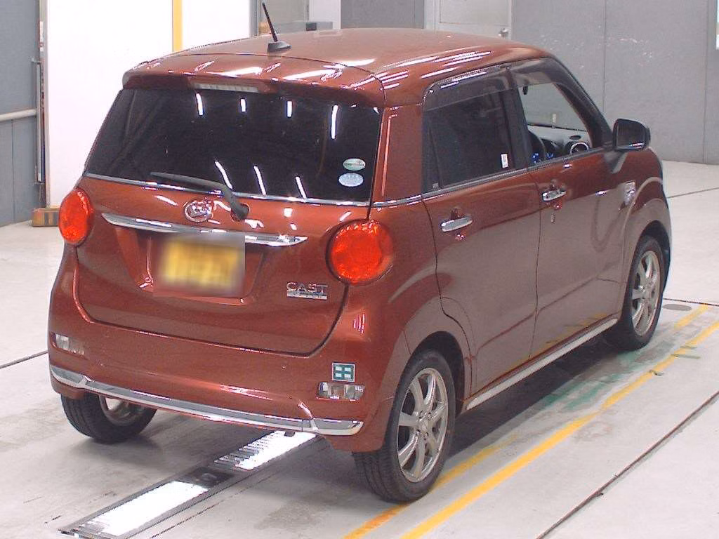DAIHATSU CAST