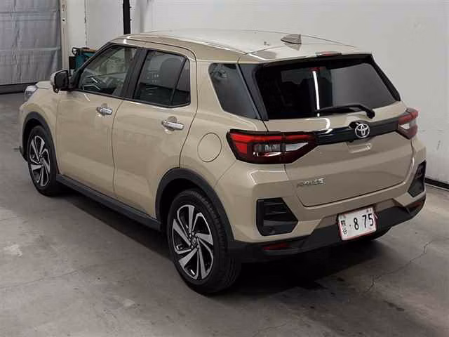 TOYOTA RAIZE