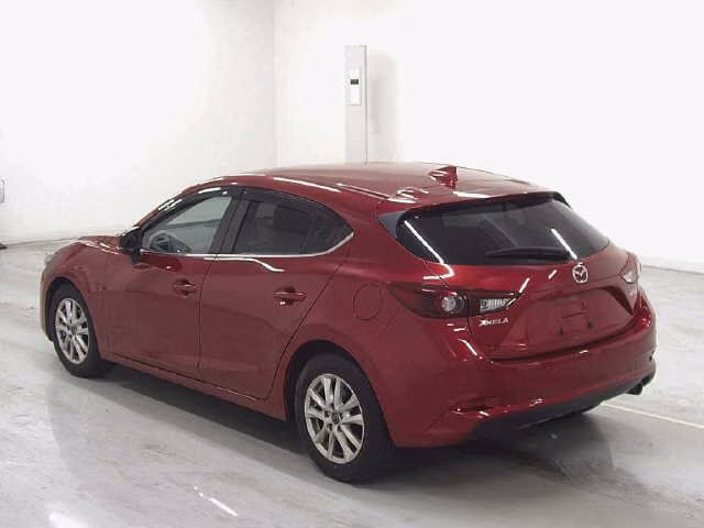 MAZDA AXELA