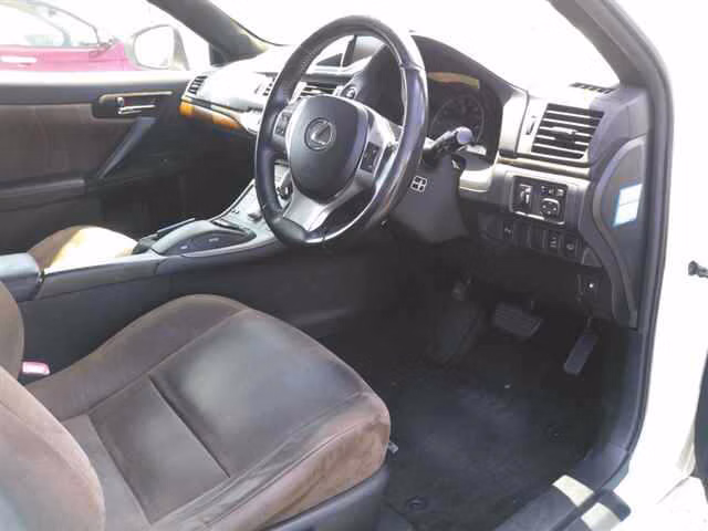 LEXUS CT200H