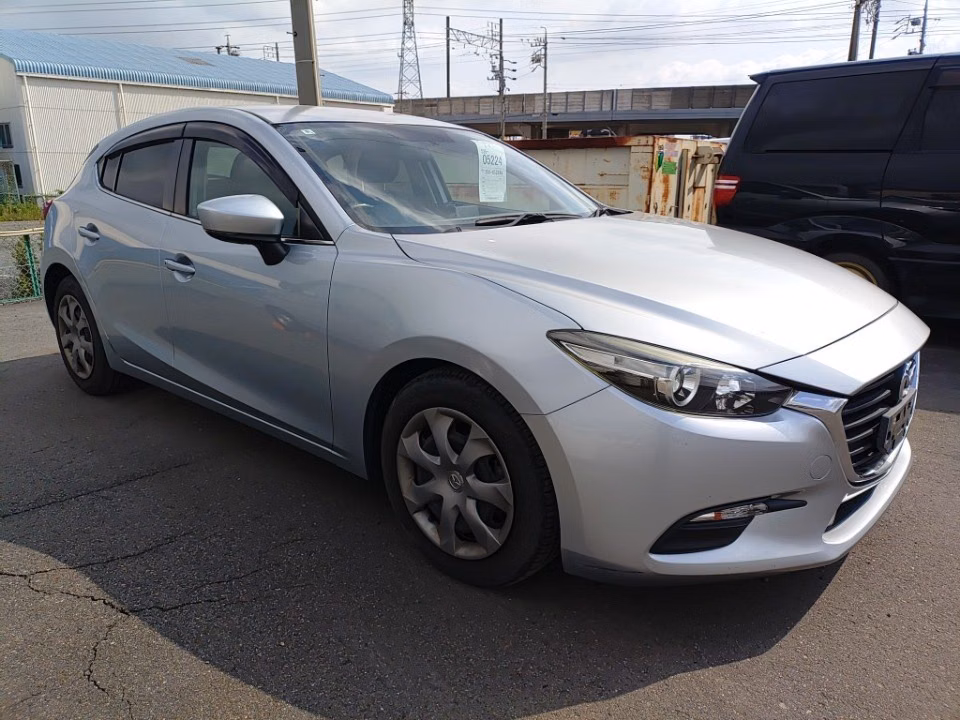 MAZDA AXELA