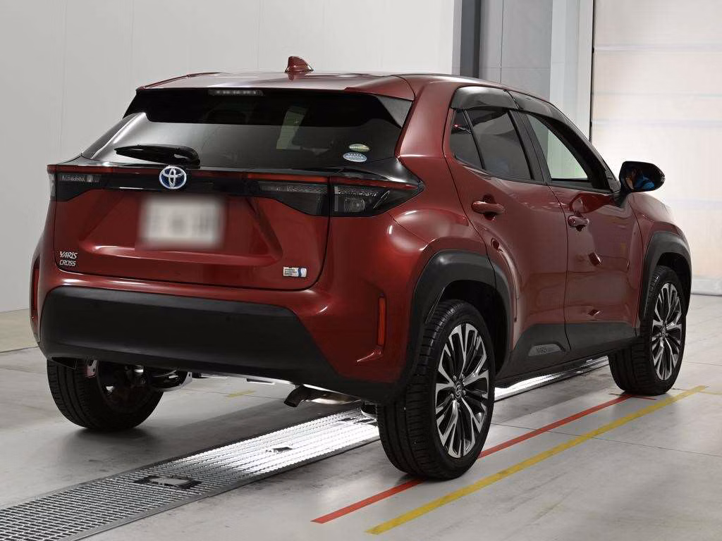 TOYOTA YARIS CROSS
