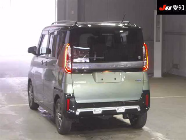 MITSUBISHI DELICA MINI