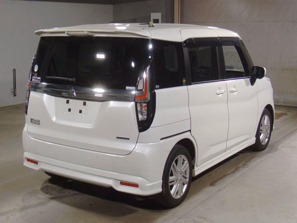 MITSUBISHI DELICA D:2