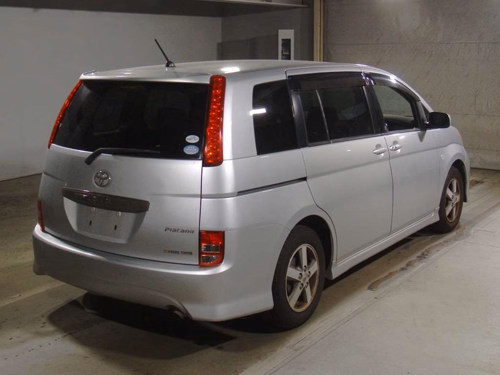 TOYOTA ISIS