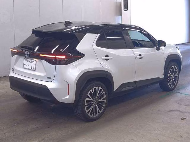 TOYOTA YARIS CROSS