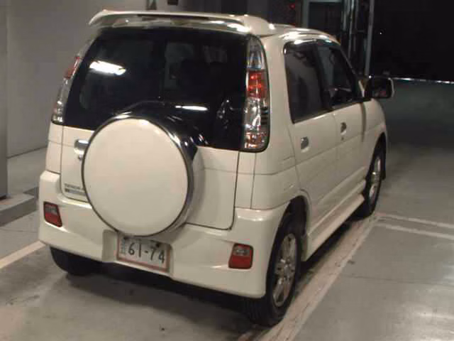 DAIHATSU TERIOS KID